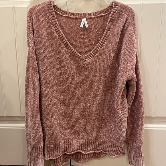 Pink cashmere sweater - Picture 1 of 2